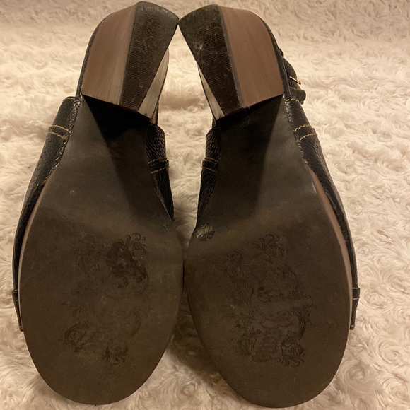 LUCKY BRAND - LIKE NEW 9.5 - Picture 4 of 15